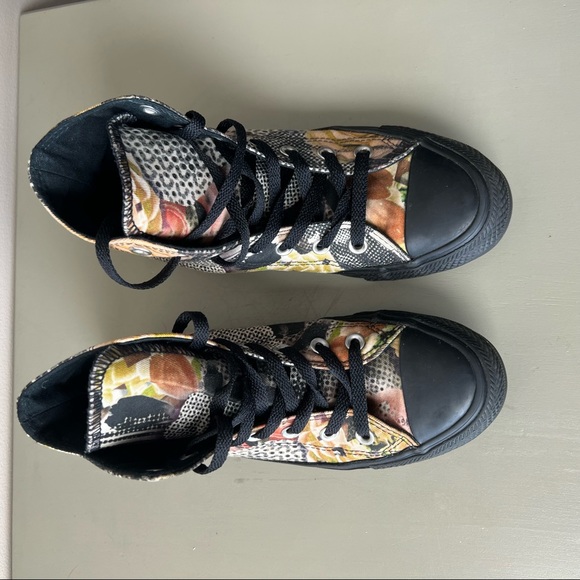 Converse High Tops Black Floral size 7 - Picture 2 of 9